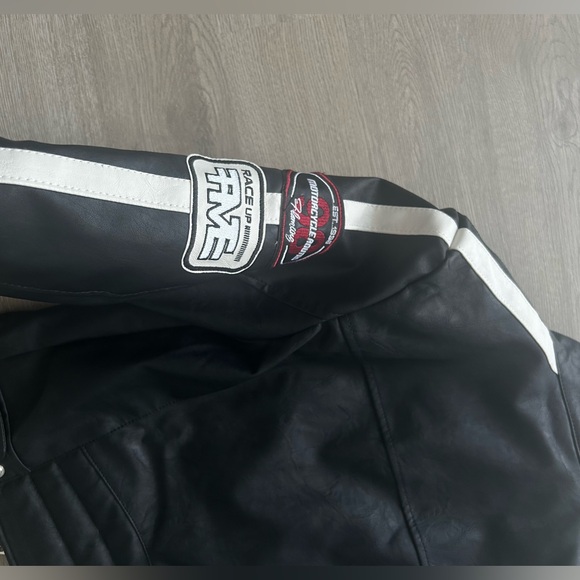 Bershka motorcycle jacket - Picture 3 of 3